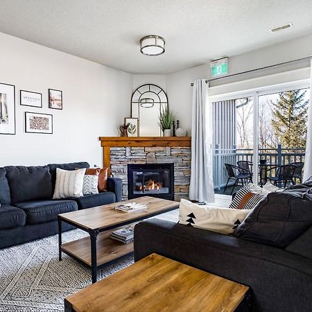Beautiful & Bright 3 Bed Townhome Near Village Блу Маунтинс Екстериор снимка