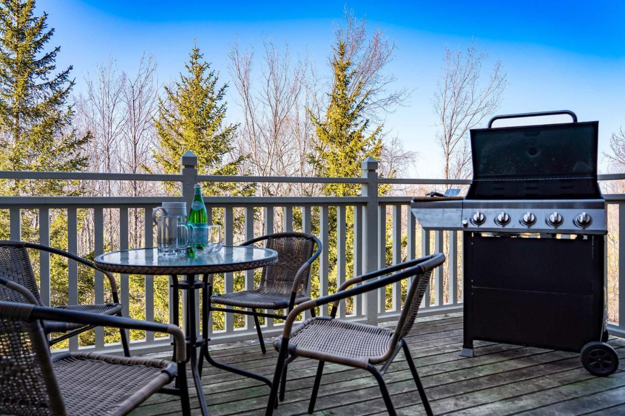 Beautiful & Bright 3 Bed Townhome Near Village Блу Маунтинс Екстериор снимка