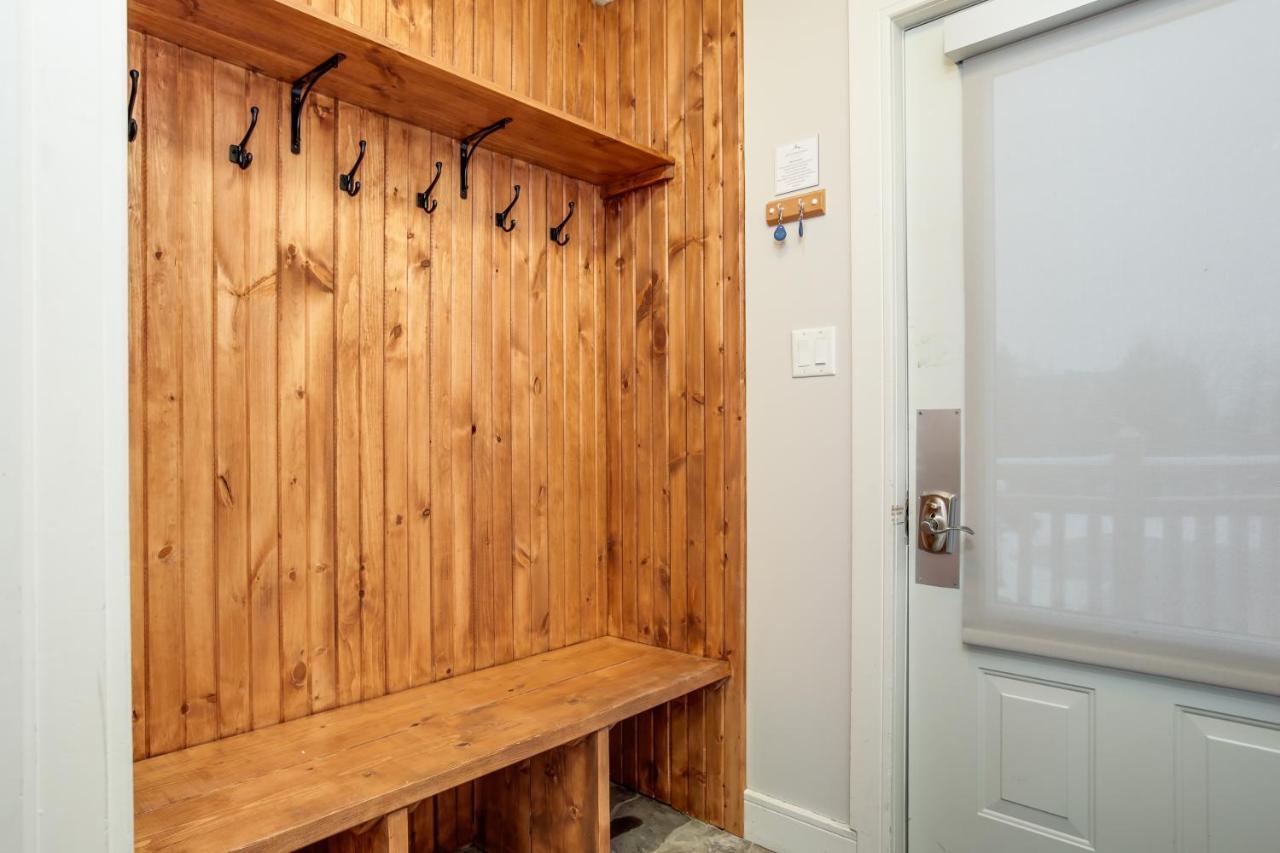 Beautiful & Bright 3 Bed Townhome Near Village Блу Маунтинс Екстериор снимка