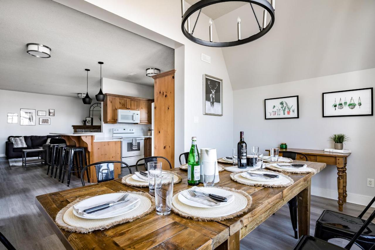 Beautiful & Bright 3 Bed Townhome Near Village Блу Маунтинс Екстериор снимка